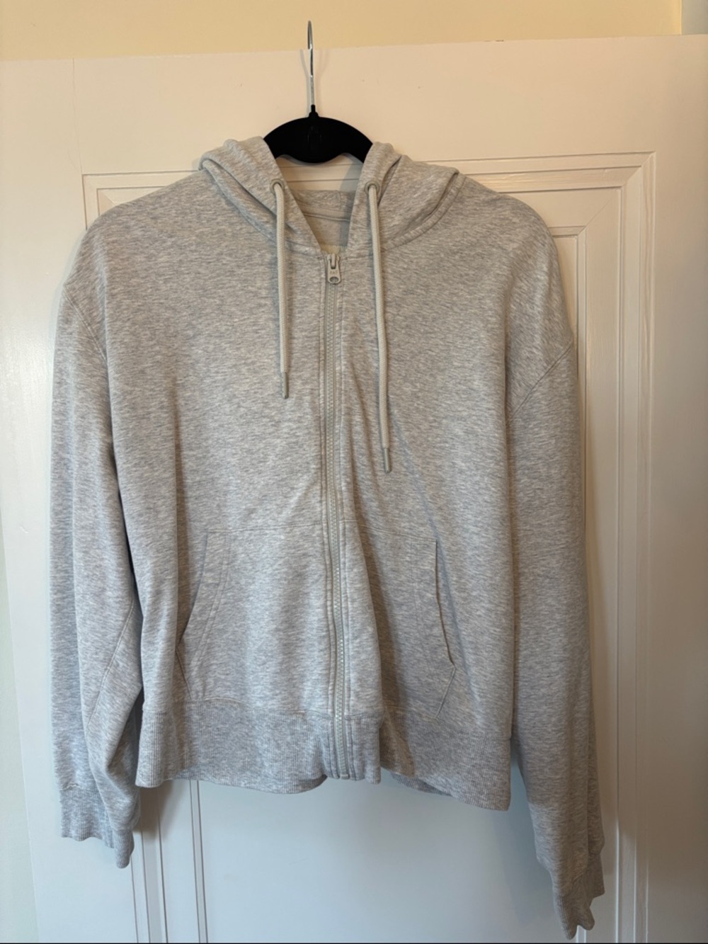 Abercrombie & Fitch Lightweight Zip-Up Hoodie in Light Heather Gray